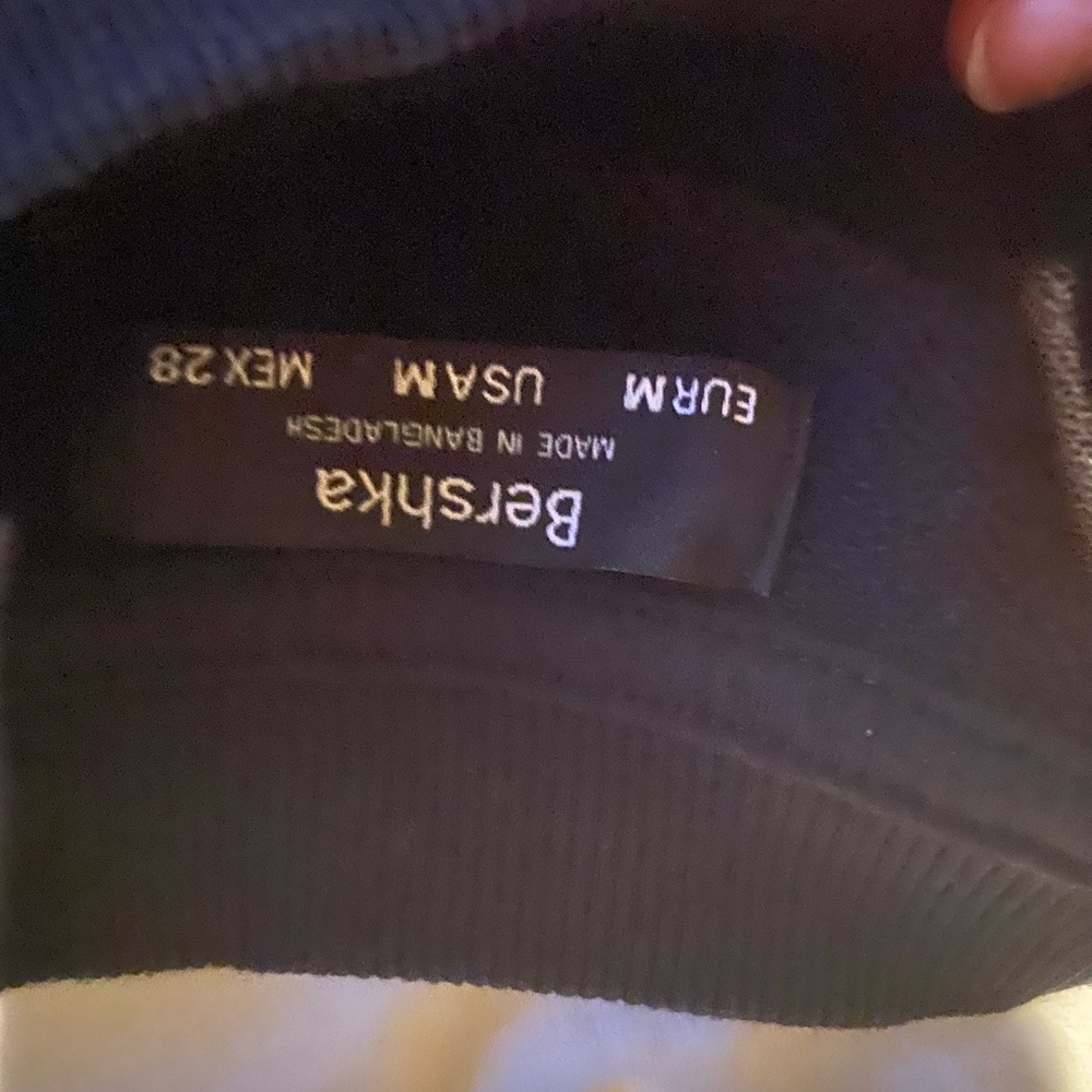 sweater - Picture 2 of 3